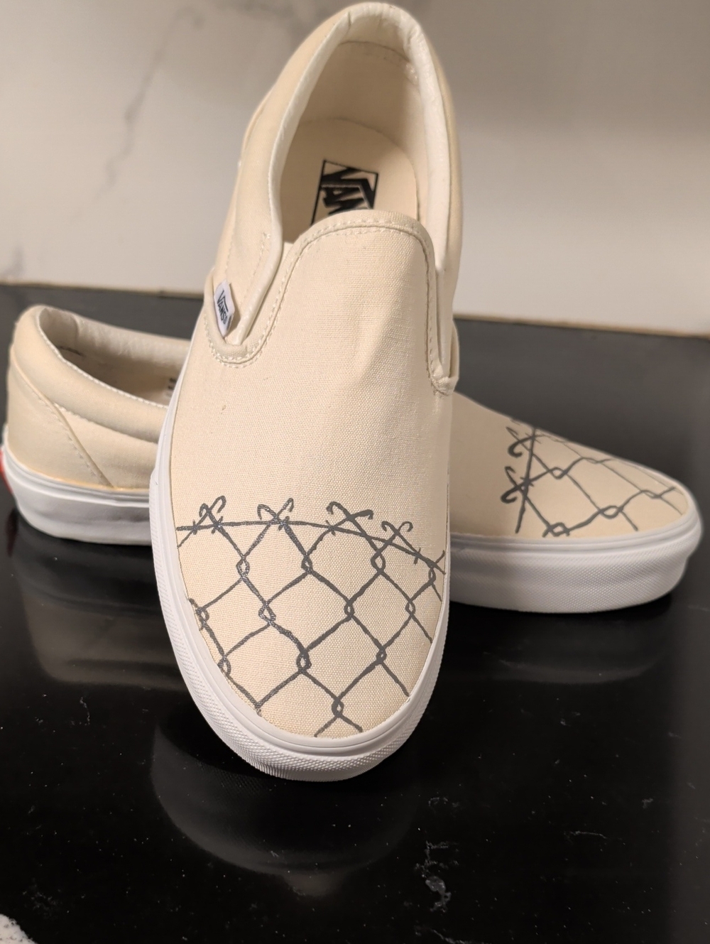 Canvas Slip-On Sneakers in Cream with Chain-Link Print Size M10.5 W12 Like New